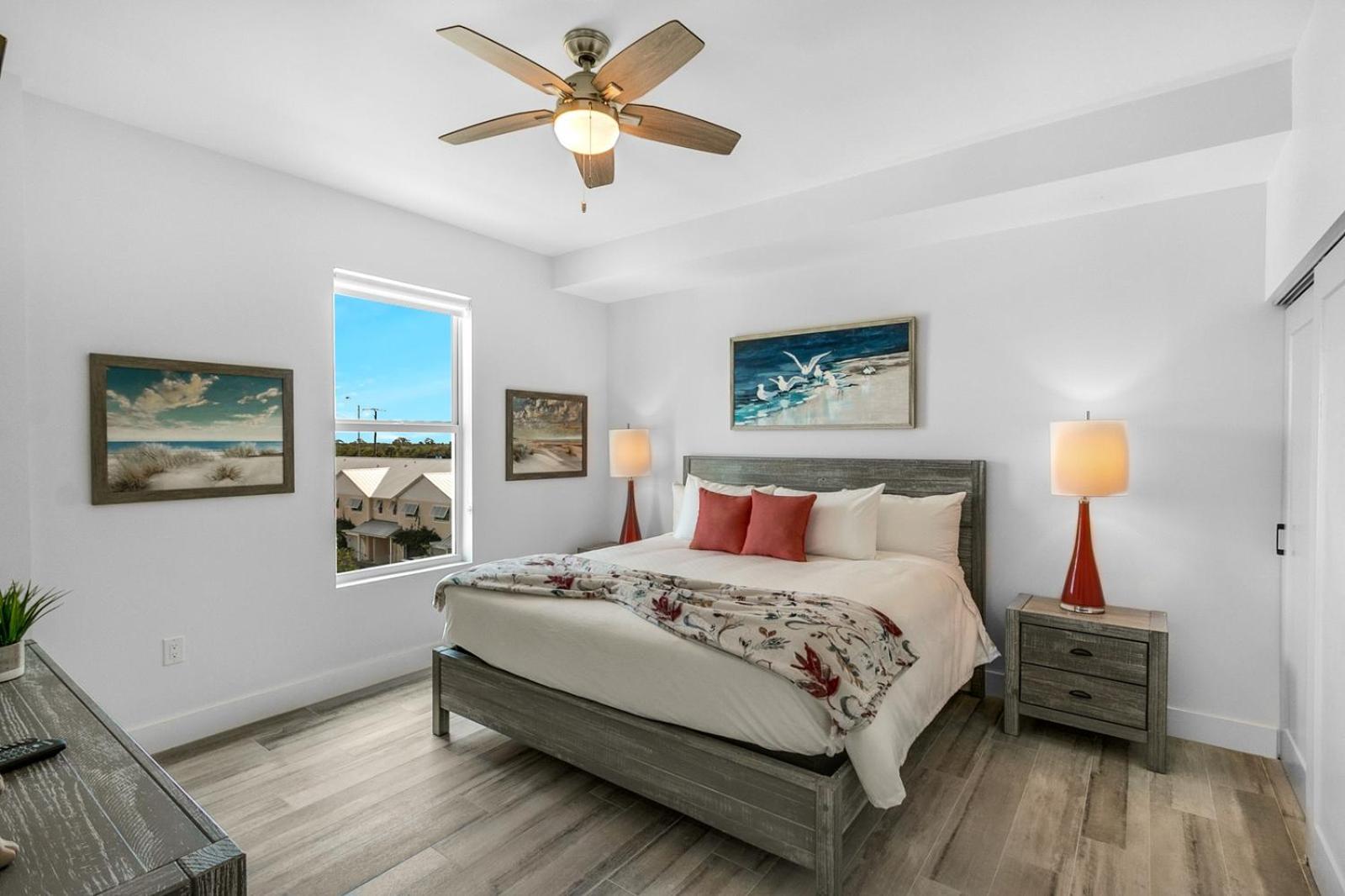 Dolphins Vacation Rental Merritt Island Номер фото