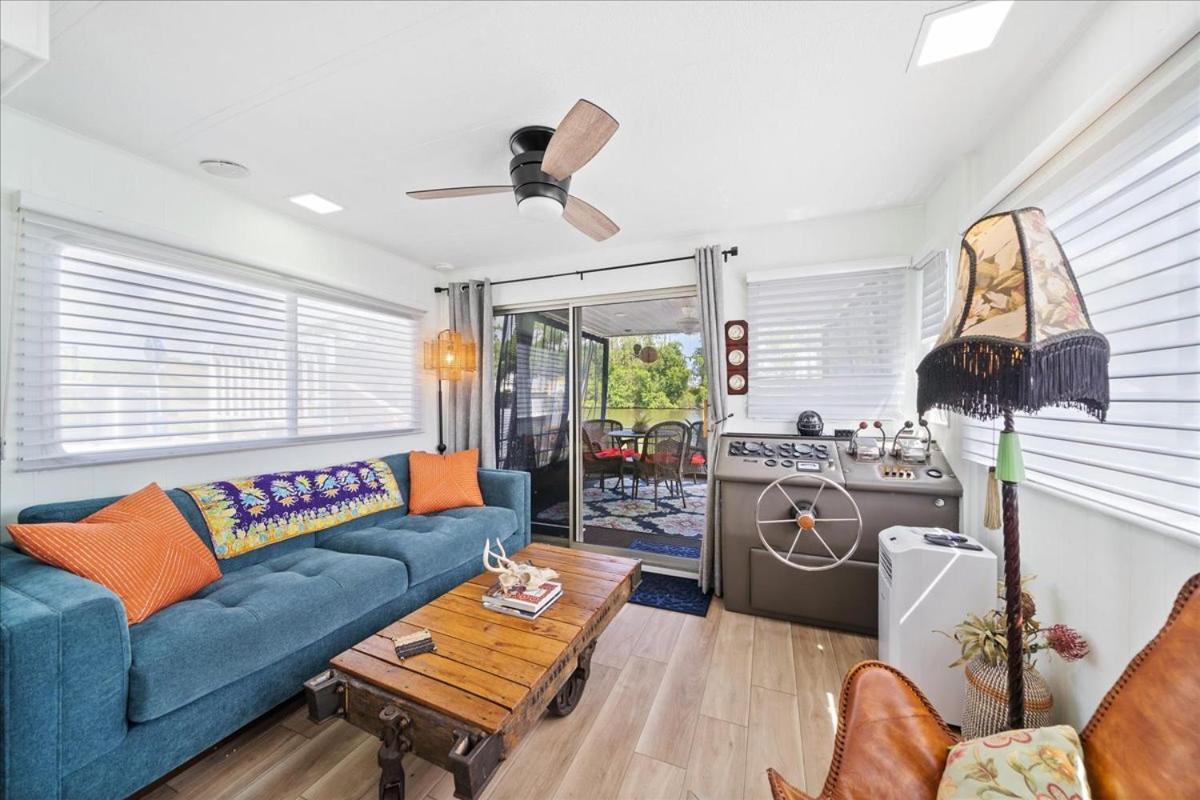 Dolphins Vacation Rental Merritt Island Екстер'єр фото
